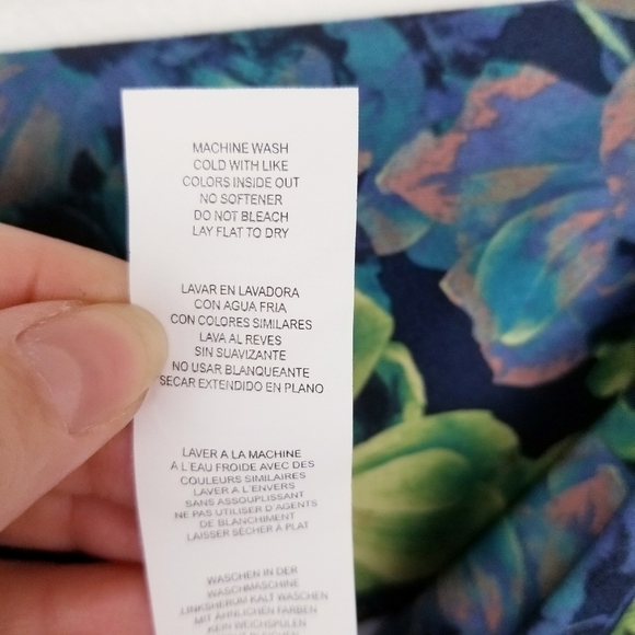 Fabletics High Waisted Floral Powerflex Capri Leggings NWT - Picture 6 of 12